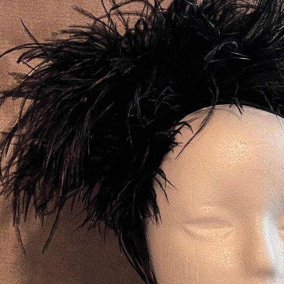 Taissa Lada black fascinator headband with feathers - Picture 7 of 9